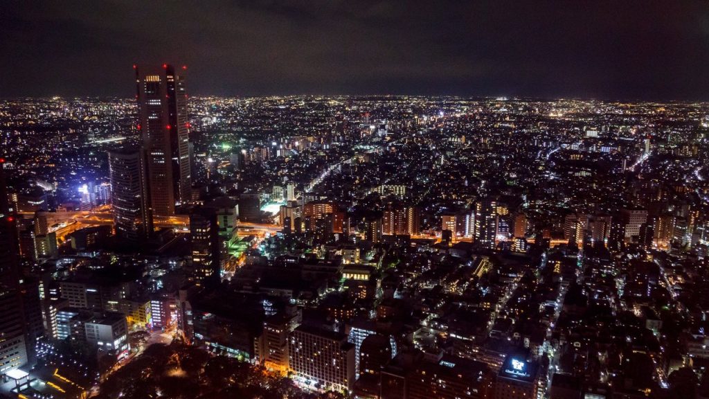 新宿車站夜景